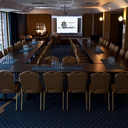 Shuma Hotell Dąbrowa Górnicza Exteriör bild
