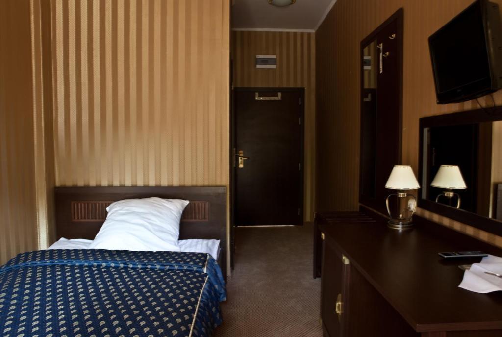 Shuma Hotell Dąbrowa Górnicza Rum bild