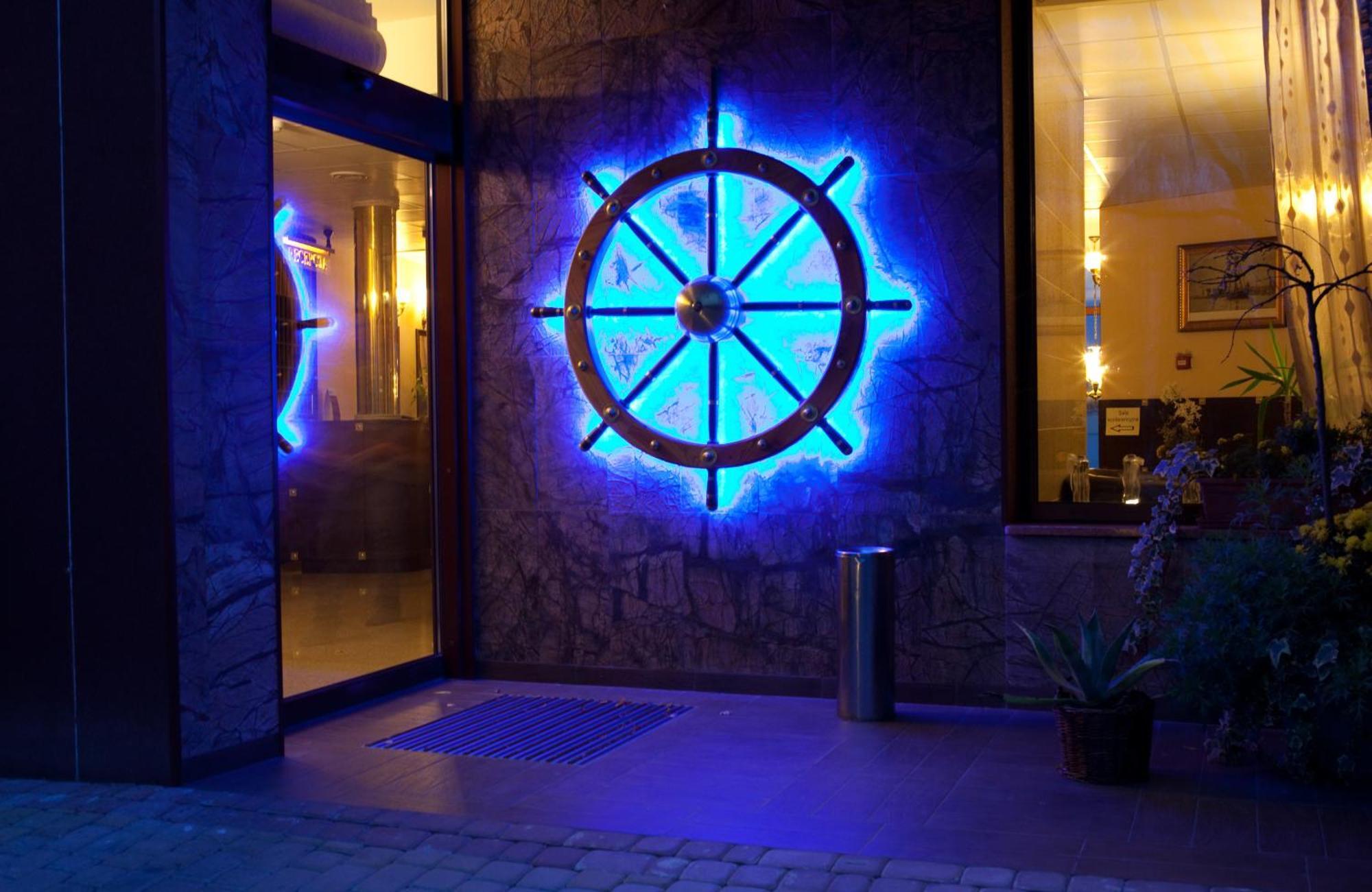Shuma Hotell Dąbrowa Górnicza Exteriör bild