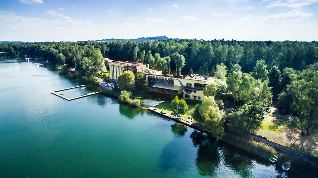 Shuma Hotell Dąbrowa Górnicza Exteriör bild